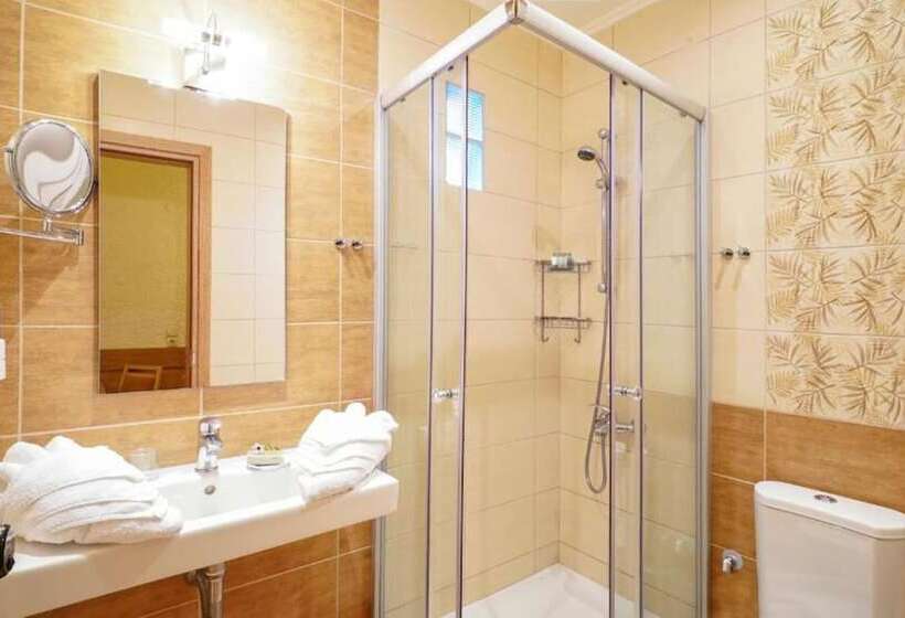 Flamingos Hotel Apartments