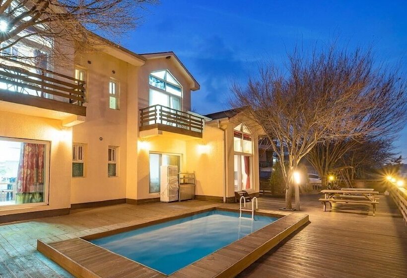 Gapyeong Lavitapensionglamping