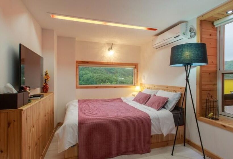 Hoengseong Cabin Town Pension