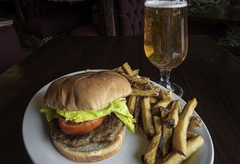 簡易ホテル The Guv’nor