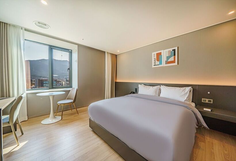 Отель Act Tourist