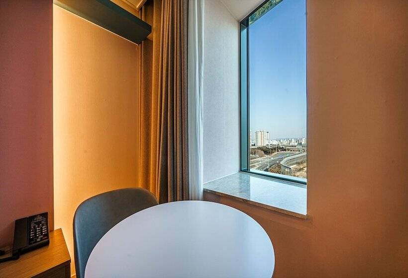 Отель Act Tourist