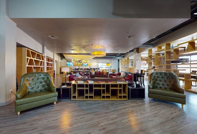 فندق Aggieland Boutique