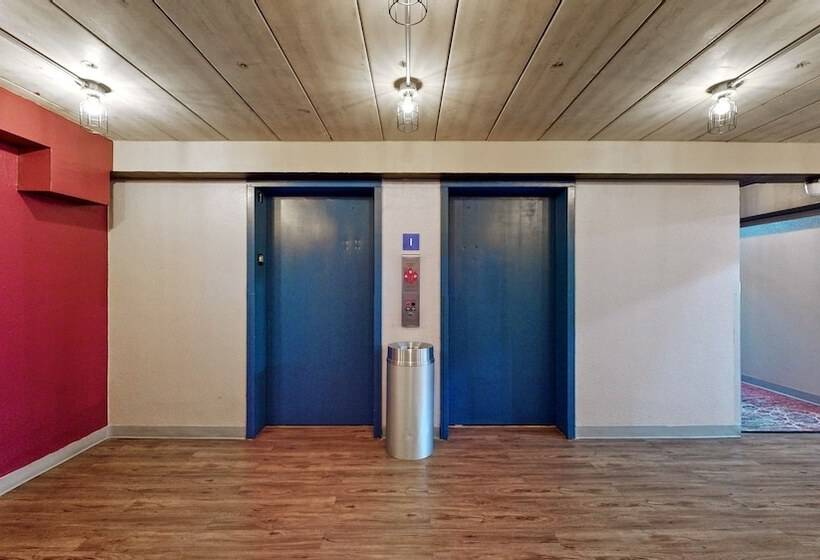 فندق Aggieland Boutique