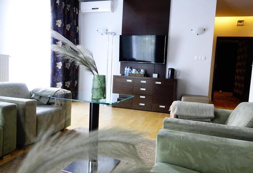 هتل Platinum Ostróda