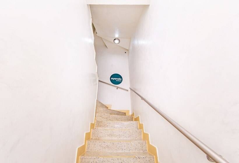 Отель Ayenda Golden Empresarial