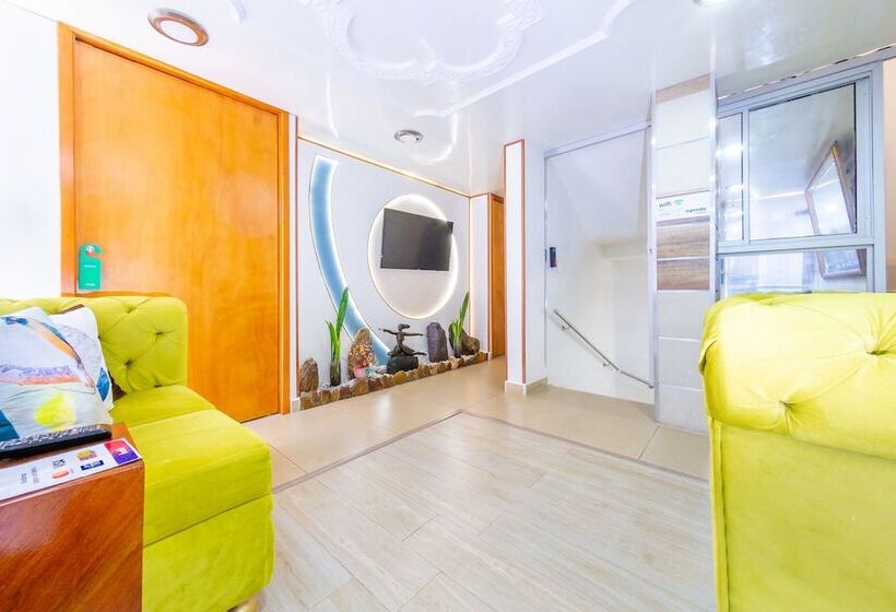 Отель Ayenda Golden Empresarial