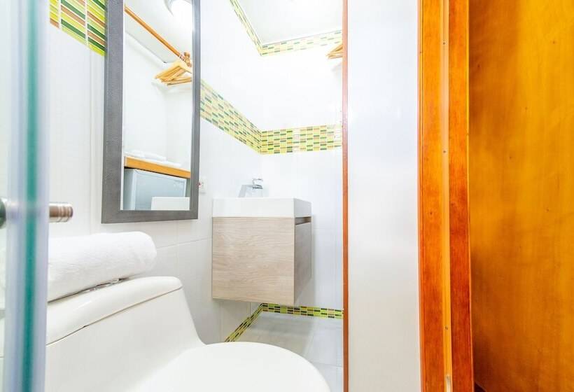 Отель Ayenda Golden Empresarial