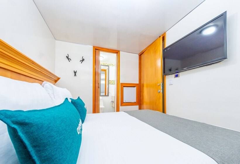 Отель Ayenda Golden Empresarial