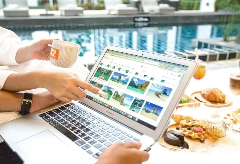 호텔 B2 Krabi Ao Nang Premier Resort