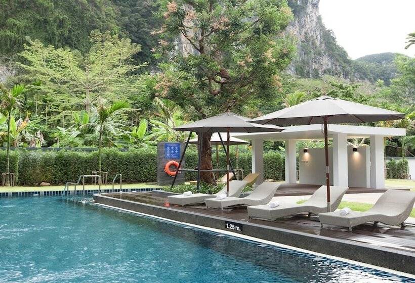 호텔 B2 Krabi Ao Nang Premier Resort