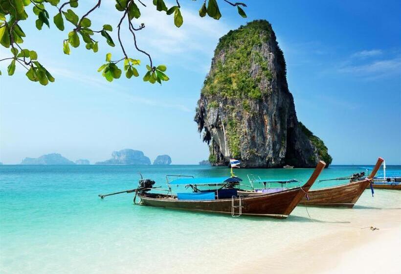 호텔 B2 Krabi Ao Nang Premier Resort