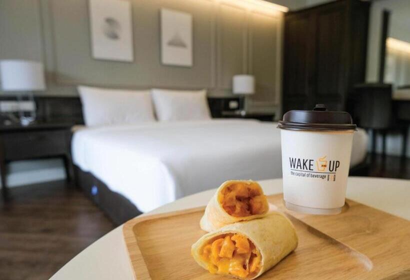 호텔 B2 Krabi Ao Nang Premier Resort