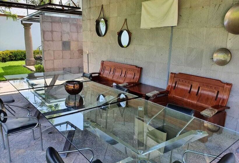 فندق Boutique Quince & 15