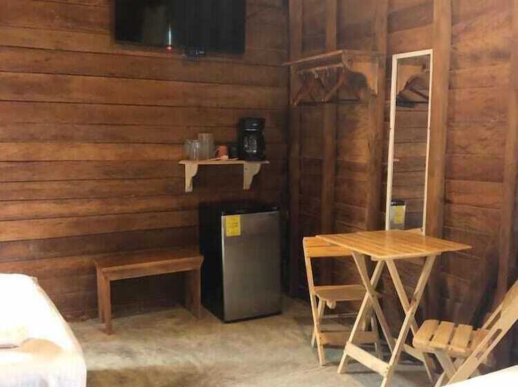 ホテル Cabañas Chac Mool Downtown