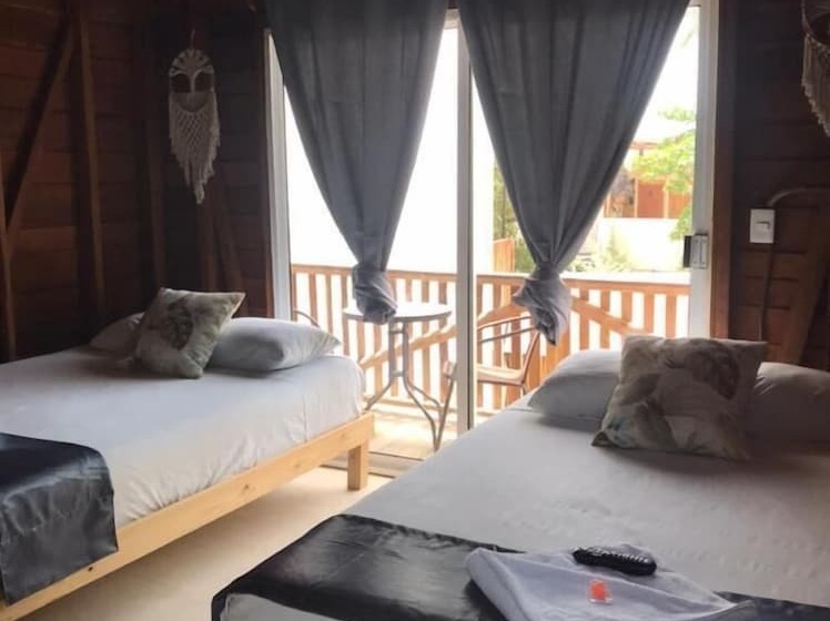 ホテル Cabañas Chac Mool Downtown