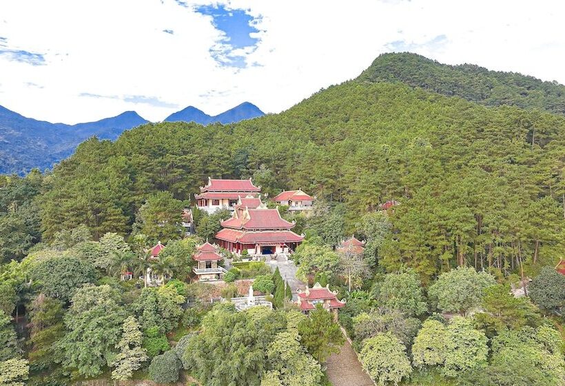 هتل Crowne Plaza Vinh Yen City Centre, An Ihg