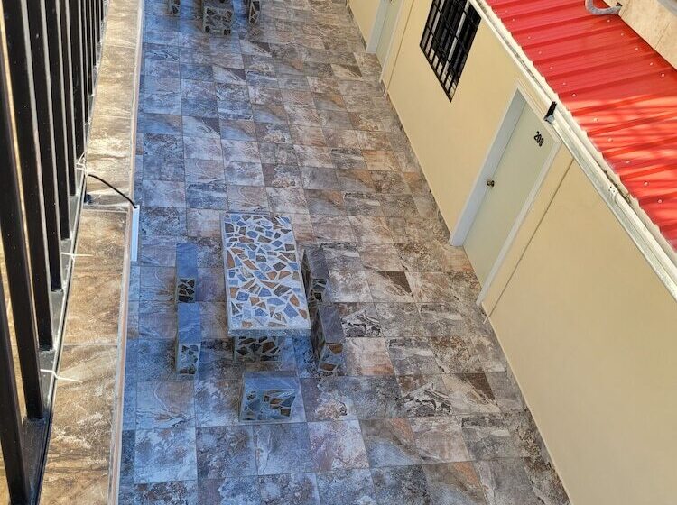 בית מלון כפרי Day & Night