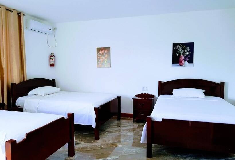 בית מלון כפרי Day & Night