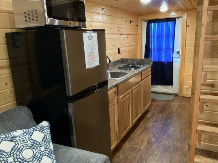 Отель Do Drop Inn Rv Resort And Cabins