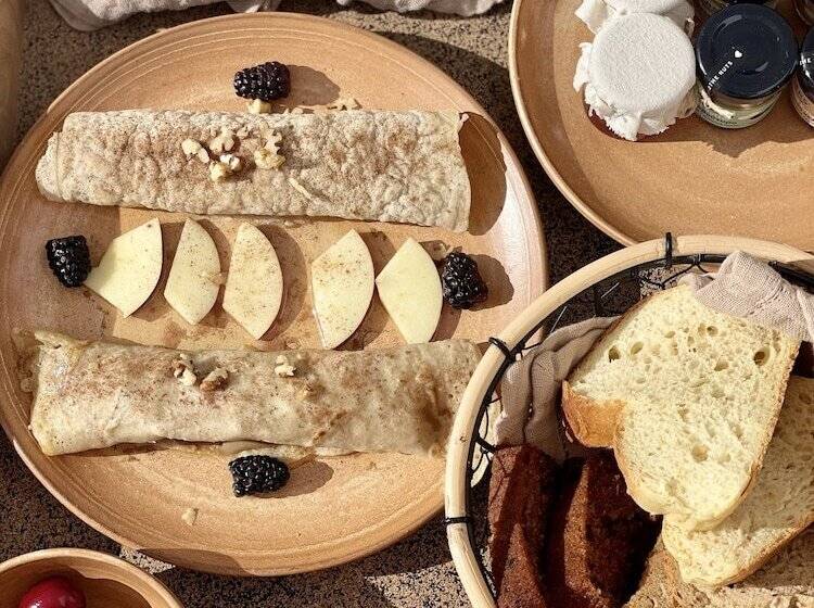 Отель Ethos Vegan Suites