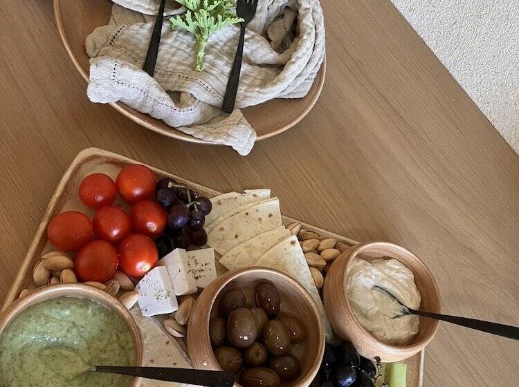 Отель Ethos Vegan Suites