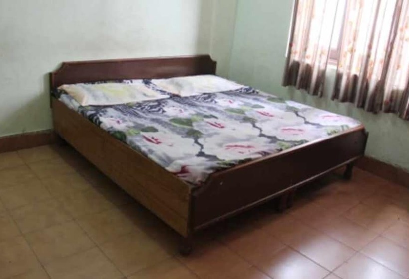 בית מלון כפרי Goroomg Shri Ganesh Yatri Niwas Haridwar