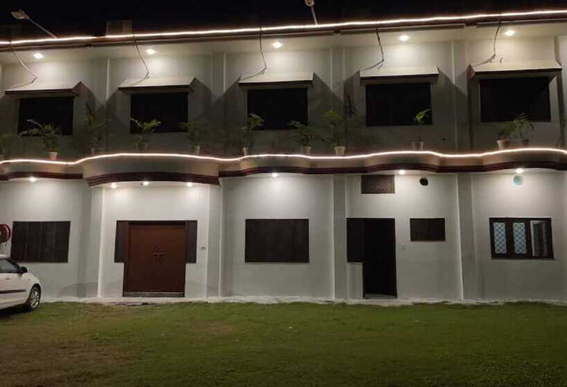 Hotel Goroomgo Ashoka Dehradun