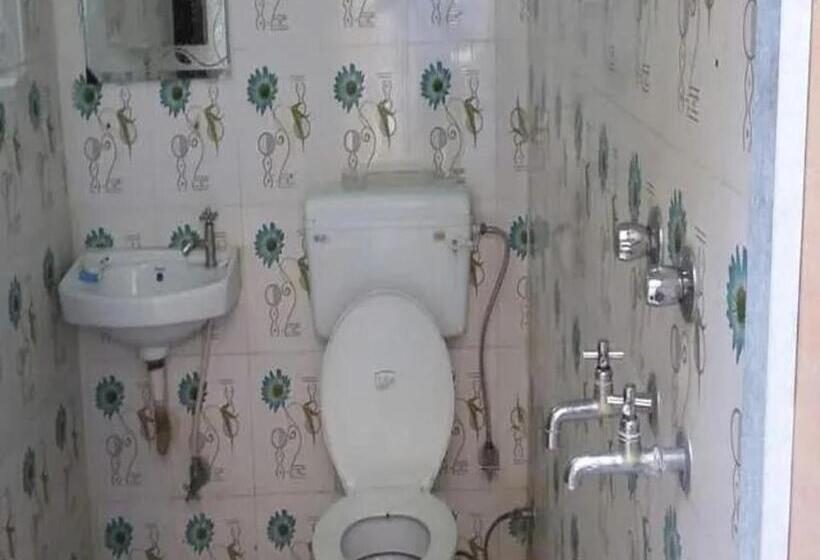 Отель Grg Kunj Residency Mathura Near Railway Juction 950m