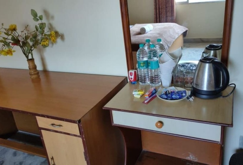 호텔 Goroomgo City Centre Agartala