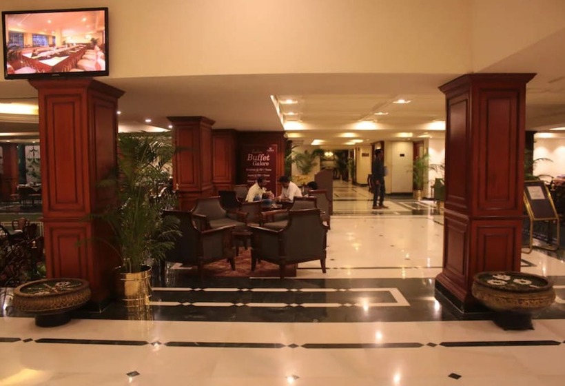 호텔 Goroomgo Crown Bhopal