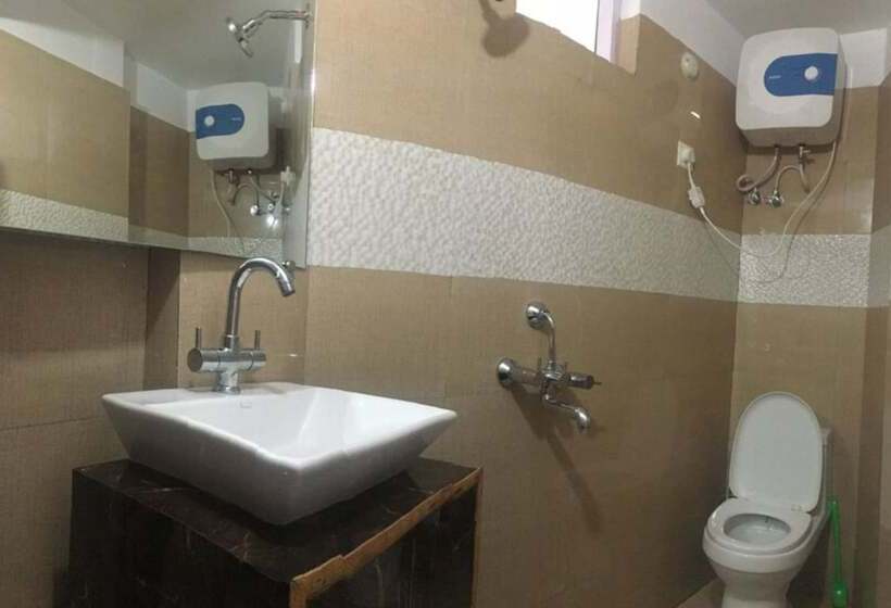 Goroomgo Hotel Jasmine Dalhousie