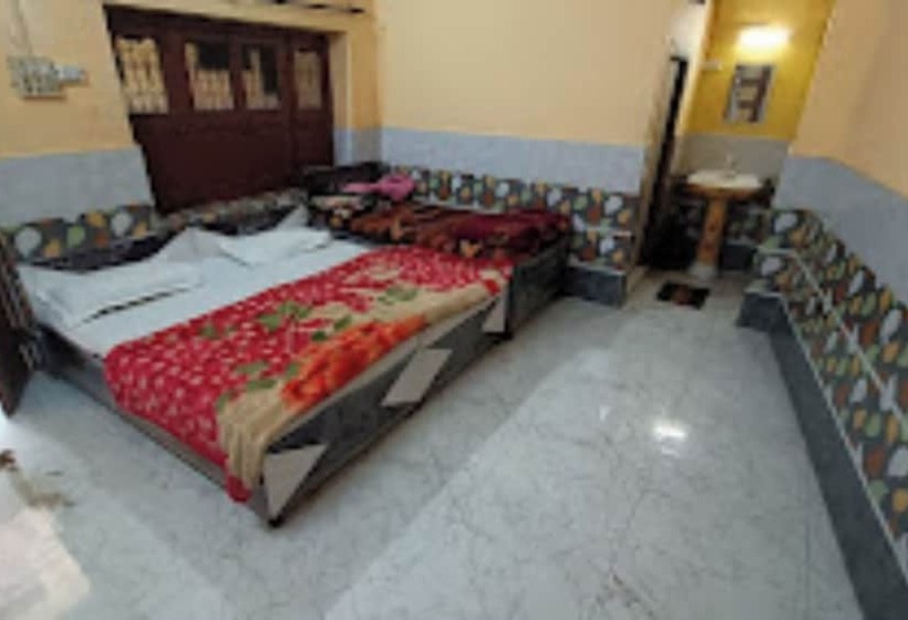 ホテル Goroomgo Laxmi Bhawan Dharamshala Mathura