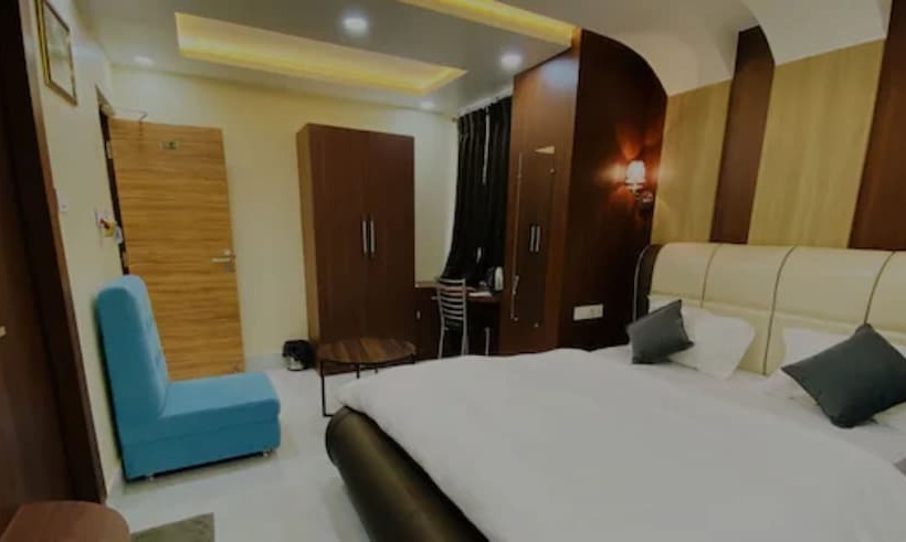 Hotel Goroomgo Maharaja Regency Nawada