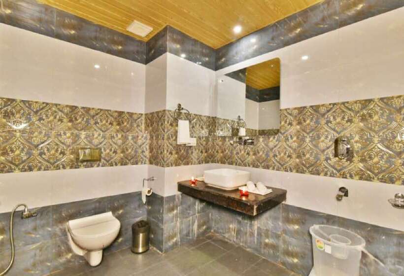 ホテル Goroomgo Mars Resort Manali