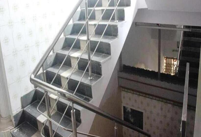 Goroomgo Mayagiri Hotel Patna