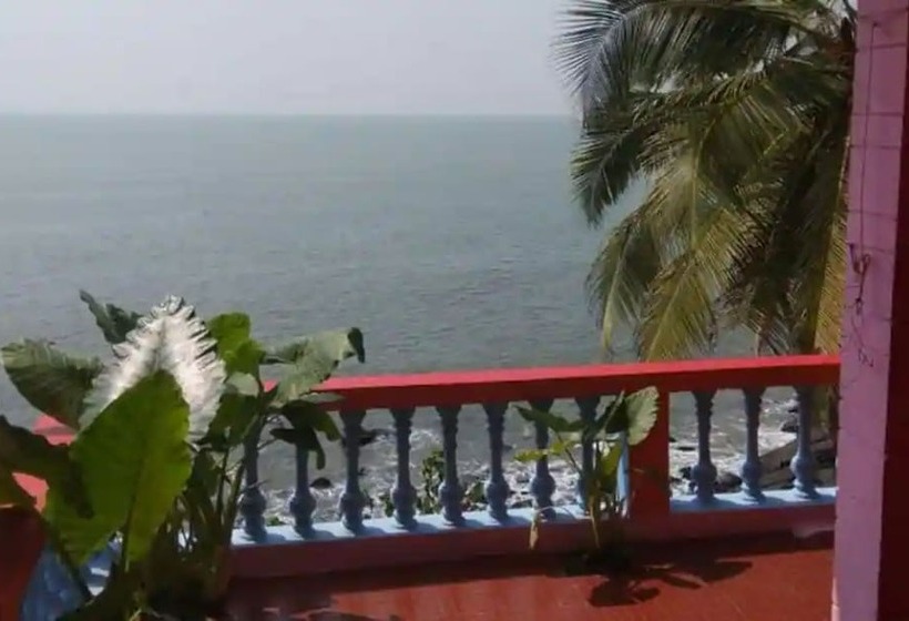 Hotel Goroomgo Om Ganesh Naik Cliff Side Guest