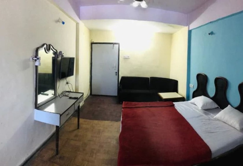 호텔 Goroomgo Red Sea Plaza Bhopal