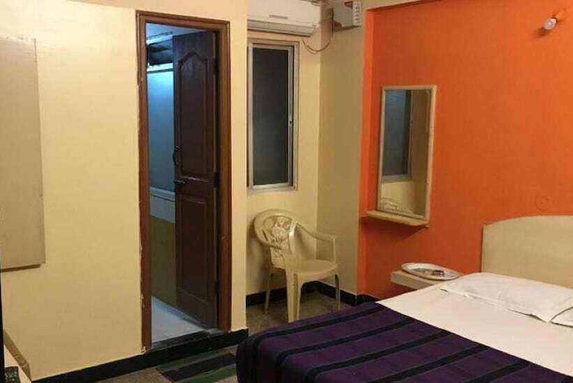 酒店 Goroomgo Vijaya Palace Lodging Bengaluru