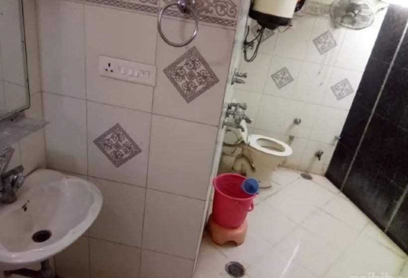 酒店 Goroomgo The Central Guest House Kanpur