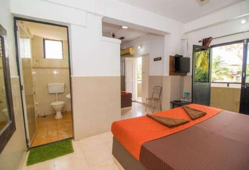 בית מלון כפרי Goroomgo Travellers Inn Goa