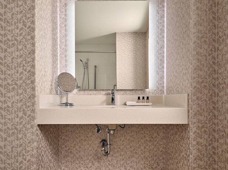 فندق Great Blue Heron