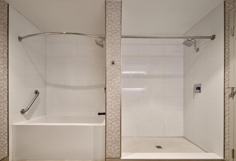 فندق Great Blue Heron