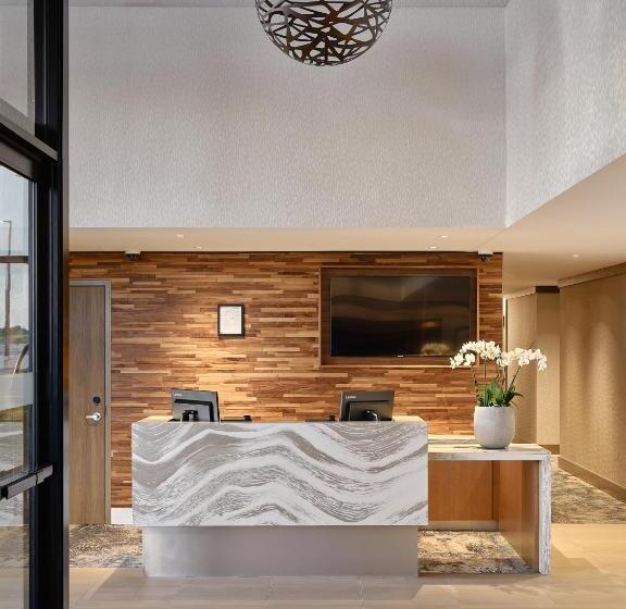 فندق Great Blue Heron