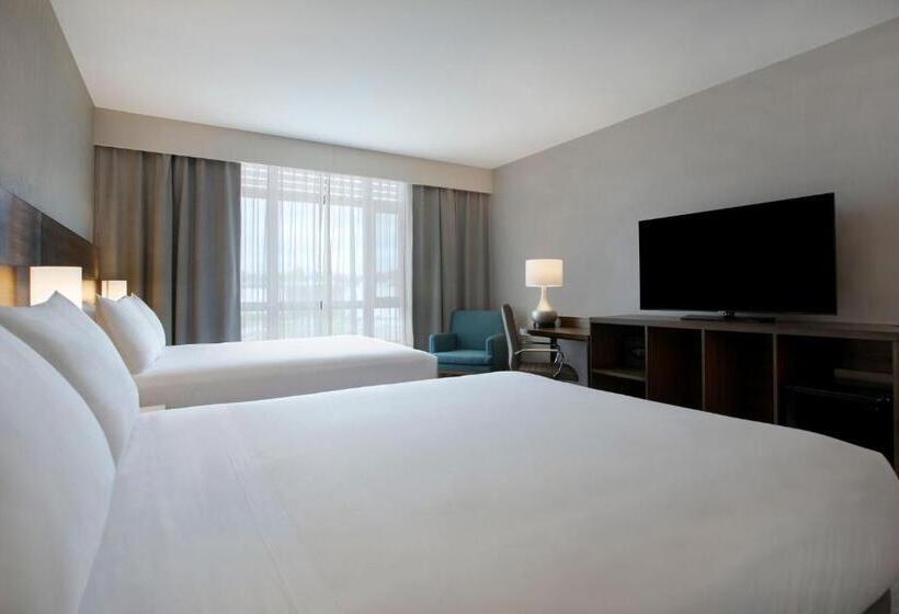 فندق Great Blue Heron