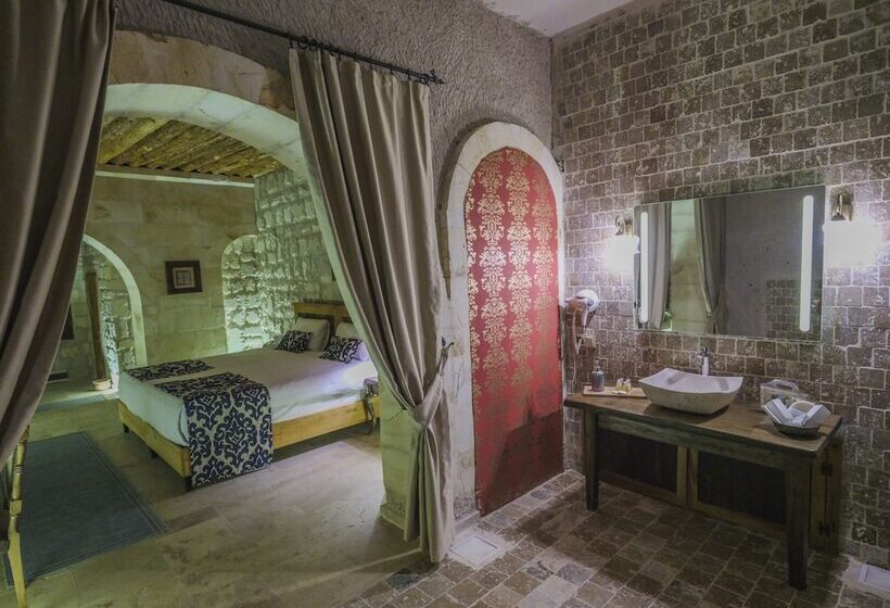 בית מלון כפרי Kalsedon Cave Suites