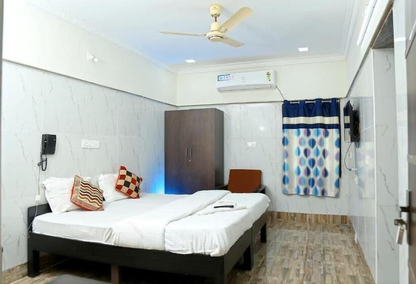 فندق Lakeview Residency