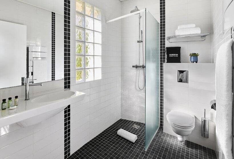 בית מלון כפרי Le Suquet Cannes