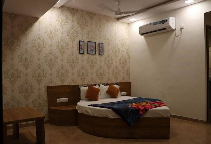 בית מלון כפרי Legend