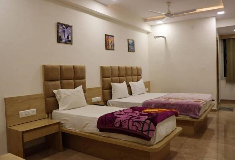 בית מלון כפרי Legend